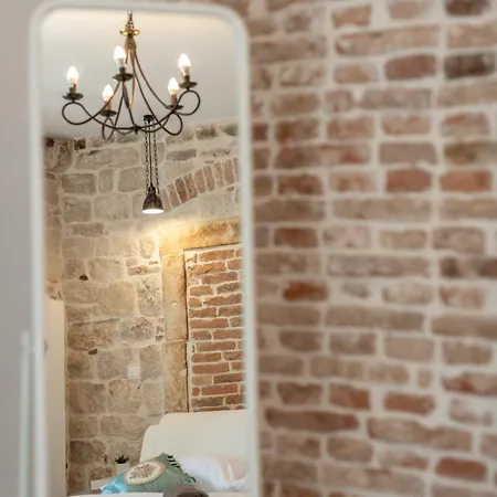 Studios Kadena Trogir - 18Th Century Stone House Exterior photo