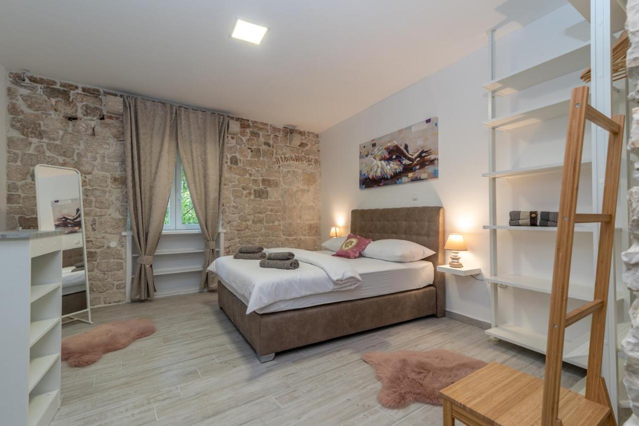 Kadena - 18th Century Stone House Trogir